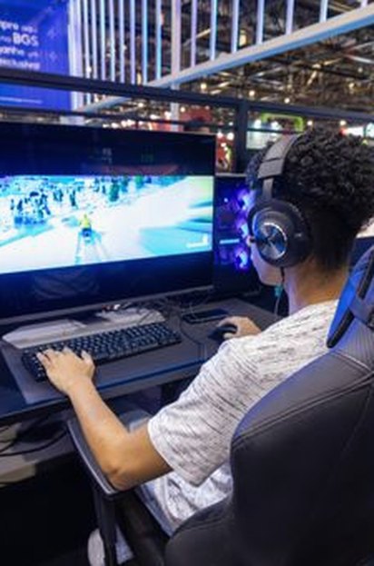 game dealer 8Day